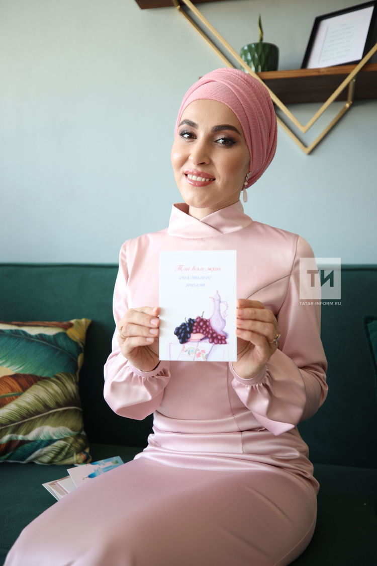 «Хатлар йорты» Рамазан аена багышланган открыткалар чыгарды