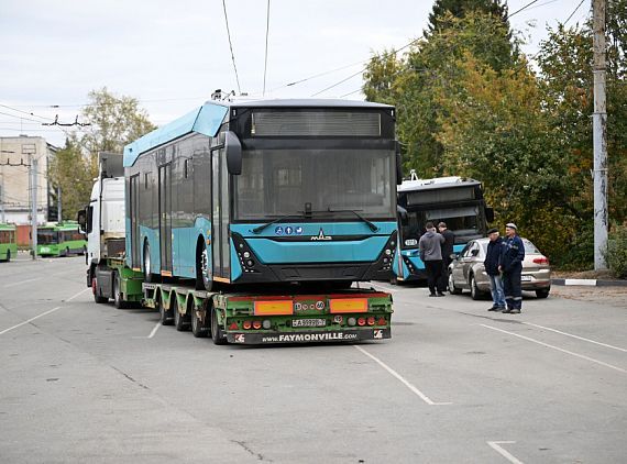 Казанга Минскидан беренче өч яңа троллейбус китерделәр