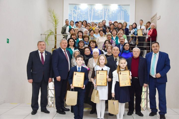 Зәйдә Мөдәррис Әгъләмов иҗатына игълан ителгән бәйгеләргә нәтиҗә чыгарылды