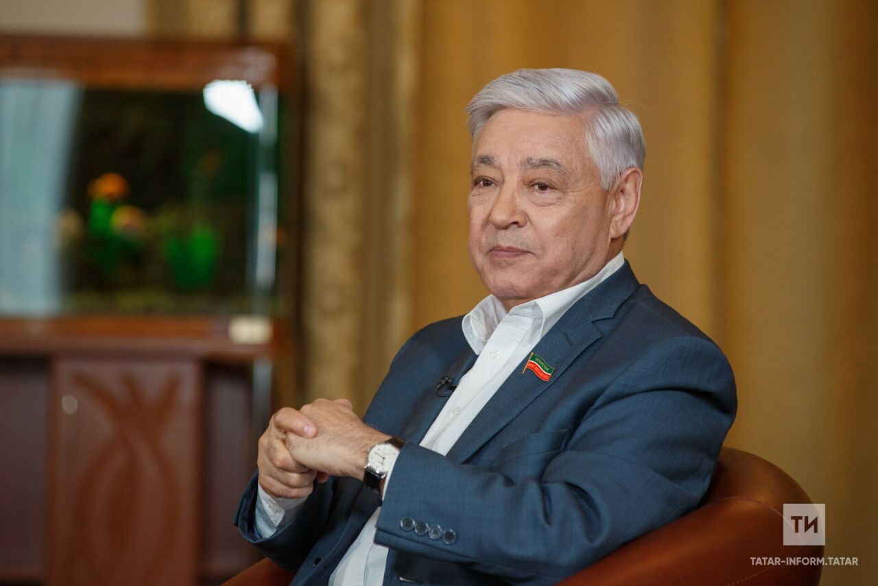 Фәрит Мөхәммәтшин Татарстан Республикасы Матбугат көне белән котлады