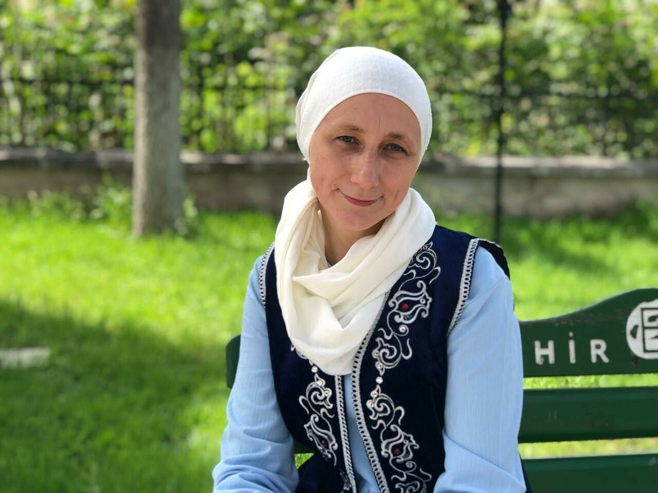 Айзирәк Гәрәева-Акчура: Татарстанда исемле язучы, шәхесләрнең бәйгеләрен булдырсыннар иде