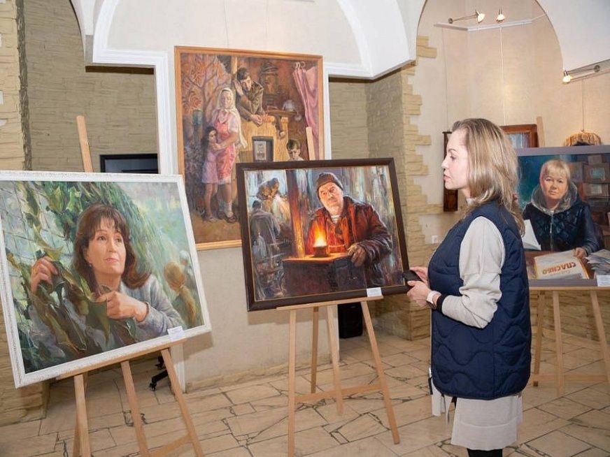 Түбән Кама музеенда җирле рәссамнарның «Алар Ватан өчен көрәштеләр» күргәзмәсе эшли