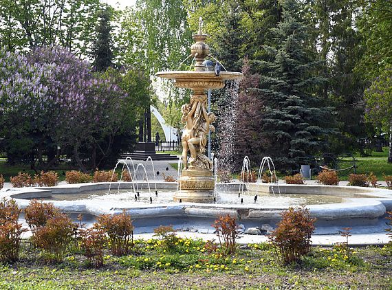 Ленин бакчасы һәм Дан скверы: Казанда кыштан соң беренче шәһәр фонтаннары эшли башлады