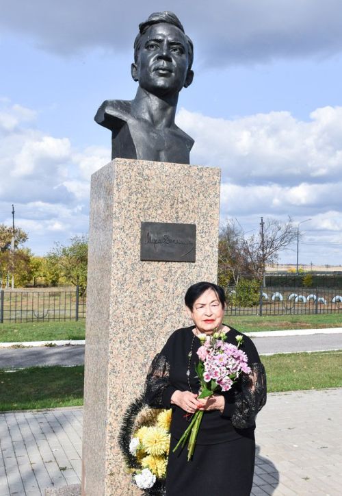 Җәлил кызы – әтисе ватанында