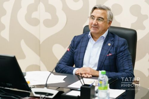 Васил Шәйхразыев «Безнең милләт үлгәнме, әллә йоклаган гынамы?» дигән сорауга җавап бирде