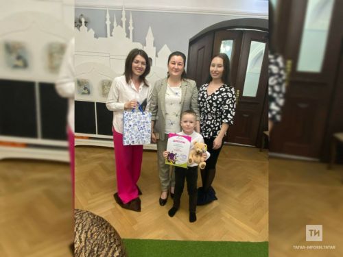 Габдулла Тукай әдәби музеенда «Тукай ае» марафоны җиңүчеләрен бүләкләделәр  (ИСЕМЛЕК)