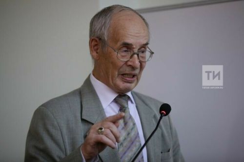 Хатыйп Миңнегулов: Укытучылар Флера Сафиуллина кебек эшләсә, телнең дәрәҗәсе артыр иде