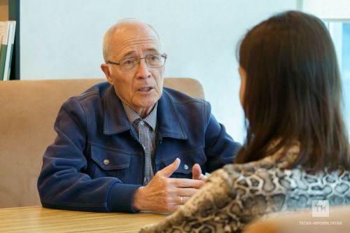 Фаяз Хуҗин: Идел буе болгарларының бабалары агач өй салырга мари, удмуртлардан өйрәнгән