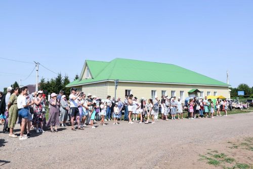 Авыл көне һәм… борынгы каберлек