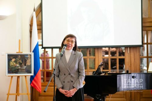 Нәзирә Фәттахова Фатих Кәримнең Муса Җәлилгә бүләк иткән китабы турында сөйләде