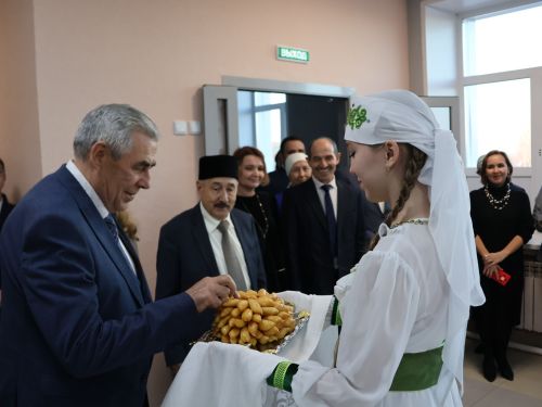 Актанышта тарихчы-язучы Вахит Имамовка багышланган методик кабинет ачылды