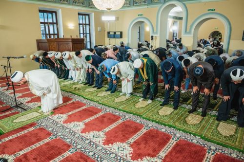 Казан һәм Татарстан мәчетләренең кайсыларында тәравихта хәтем кылына?
