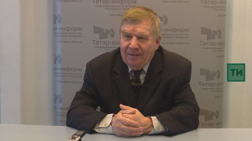 Шамил Әхмәтҗанов: “Әни минем җырчы булуыма риза-бәхил диде”