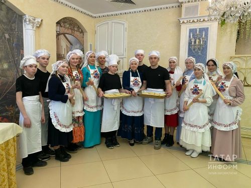 VII Бөтенроссия «Ак калфак» укучы кызлар һәм егетләр бәйгесе финалистлары Казанга җыелды