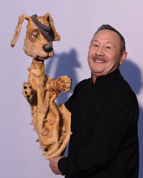 Кара мыеклы аксакал