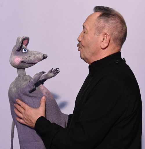 Кара мыеклы аксакал
