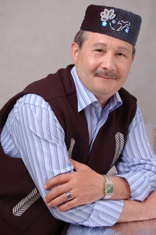 Кара мыеклы аксакал