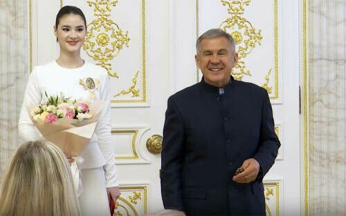 Миңнеханов – хатын-кызларга: Сез – барлык кыенлыкларны җиңәргә ярдәм итүче көч