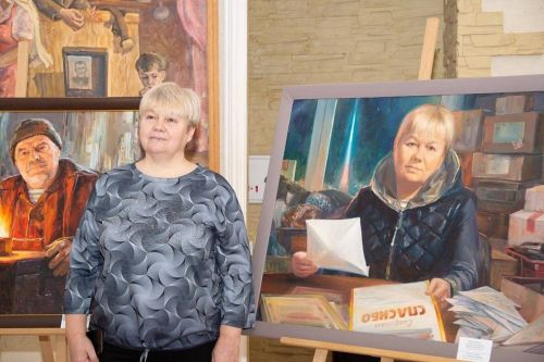 Түбән Кама музеенда җирле рәссамнарның «Алар Ватан өчен көрәштеләр» күргәзмәсеннән фоторепортаж
