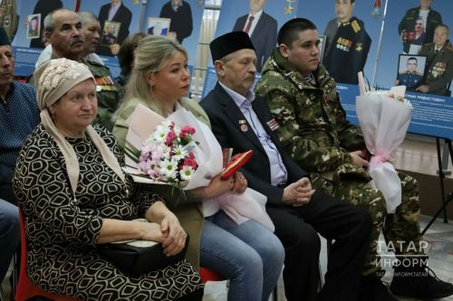 Арчада «Герой әтисе» күргәзмәсе ачылды
