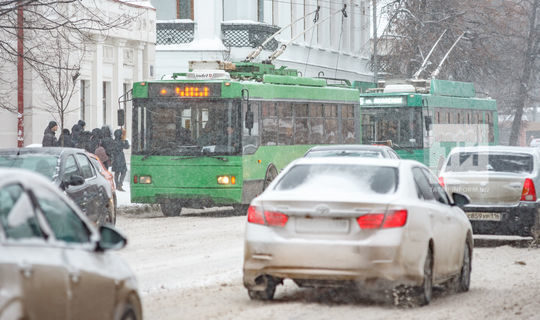 Миңнеханов: Җитди карар кабул итмичә, җәмәгать транспортында вазгыятьне хәл итү кыен