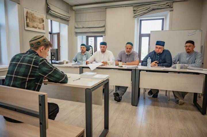 «Мөхәммәдия»гә укырга керүче абитуриентларның татар телен белү дәрәҗәсе тикшерелә