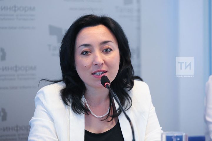 Луиза Янсуар: “Әни кушуы буенча шигырь язып карамасам, җөръәт иткән булыр идем микән…”