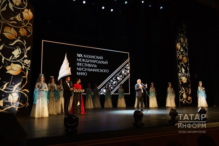 Казан халыкара мөселман киносы фестивален Васил Шәйхразиев һәм Рушан Аббасов ачты